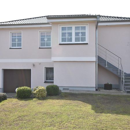 Apartment With Terrace In Warnkenhagen מראה חיצוני תמונה
